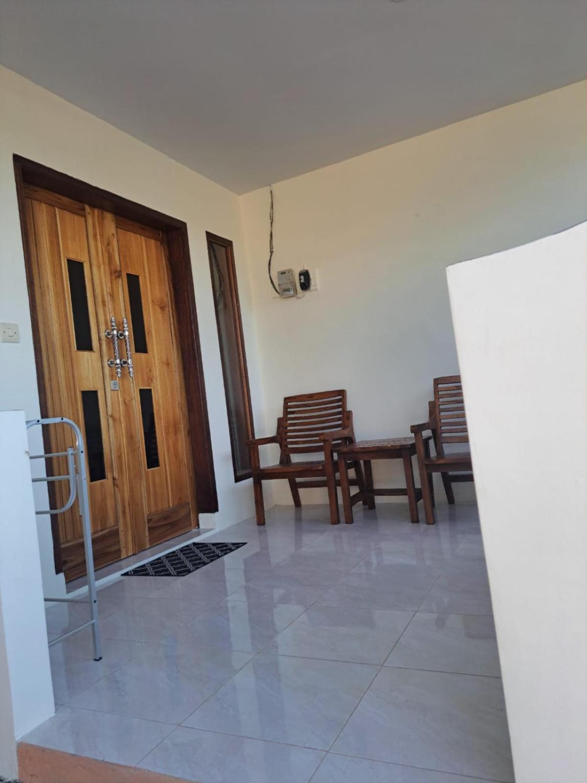 Family Garden Homestay Senggigi Exteriör bild